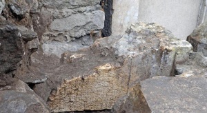 Булдозер се натъкна на антична крепост край Благоевград
