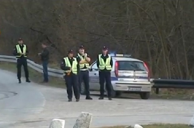 Един загинал и 25 ранени при взривове във военен завод в Сърбия