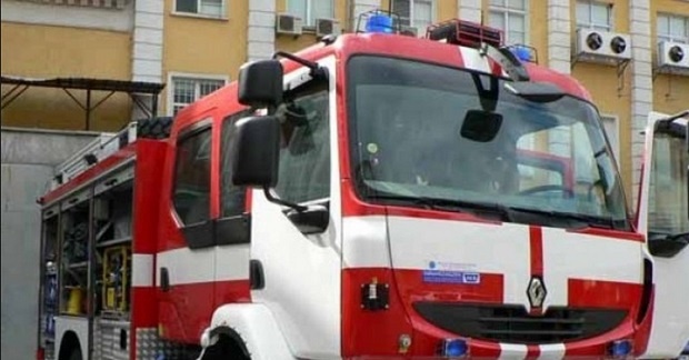 Къща горя в Ябланица, пострадаха 2-годишни близнаци
