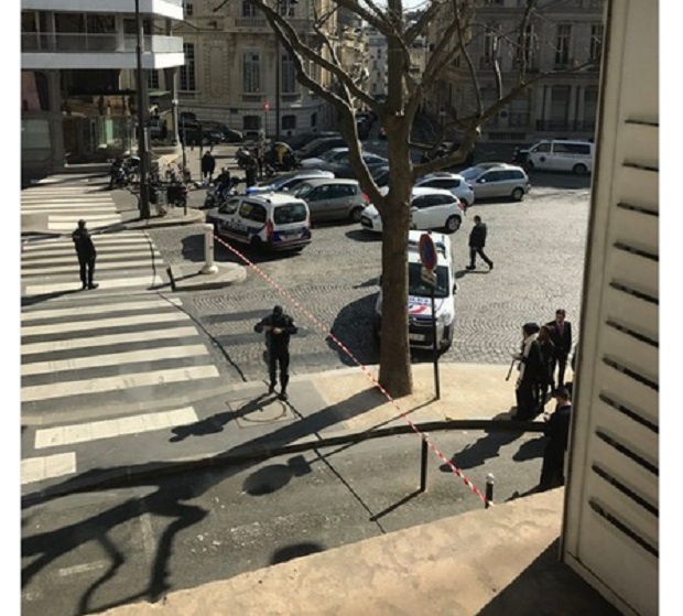 Писмо бомба избухна и рани служител в офиса на МВФ в Париж