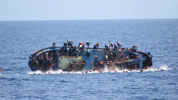 Над 200 мигранти бедстваха край бреговете на Либия