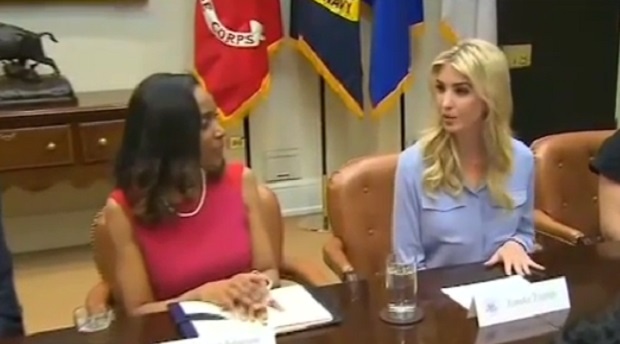 Иванка Тръмп ще съветва баща си безплатно