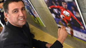 В Турция издирват футболна легенда за арест, симпатизирал на Гюлен