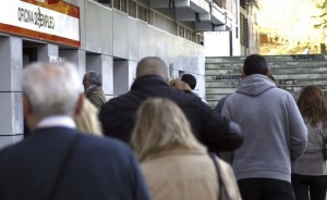 Солиден спад на испанската безработица през март