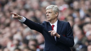 Перес търси заместник на Зидан, обмисля договор с Венгер