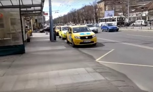 Варненски таксиджия намерен мъртъв край Каменар, има задържани