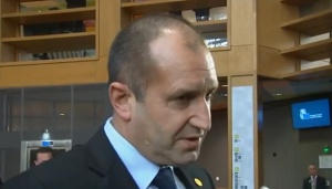 Радев не се яви на делото за МиГ-овете срещу Ненчев, призовават го на друга дата