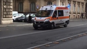 Шофьорът на катастрофиралия в Италия автобус остава в критично състояние