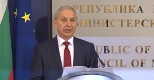 Служебният премиер: В сделката за изтребителите няма нищо предрешено