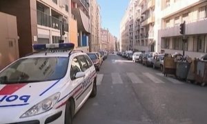 Ислямист простреля двама полицаи на френския остров