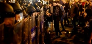 Тирана осъди насилието срещу народни представители в Македония