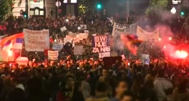 Многохиляден протест в Сърбия!