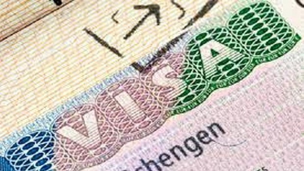 ЕП одобри отпадането на визите за украински граждани