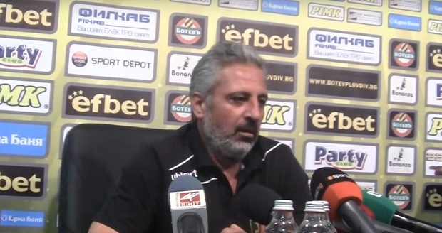 Бащата вън от Локо след разговор с босовете