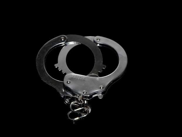 Арестуваха възрастен мъж за изнасилване на 13-годишно момиче