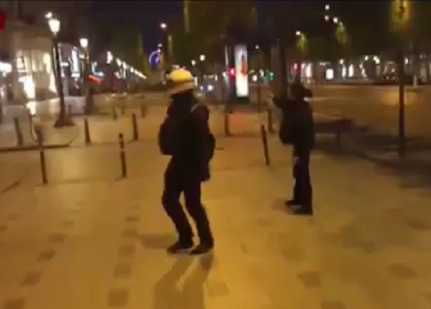 Убиха полицай в центъра на Париж, нападателят е застрелян (ВИДЕО)