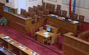 Депутатите отказаха да разследва обществените поръчки на АПИ