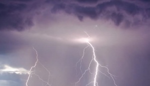 Жълт код за гръмотевици тази нощ