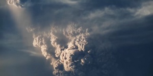 Над 300 евакуирани заради изригващ вулкан в Гватемала