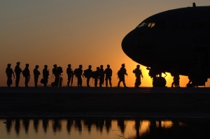 Мей и Столтенберг ще обсъдят изпращането на още военни в Афганистан