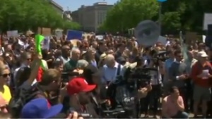 Разраства се скандалът с уволнения шеф на ФБР