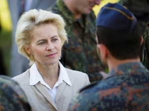 Германският военен министър отказа да се оттегли
