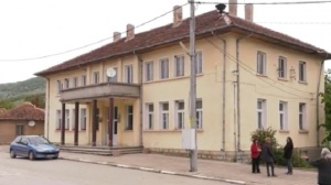 Българско селце ремонтира кметството си за 100 000 лева