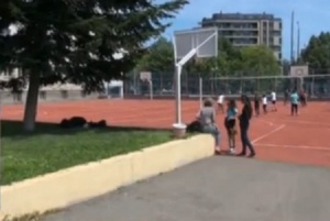 Първокласничка удари с бутилка своя съученичка