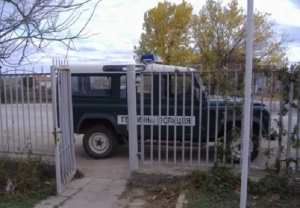 Заловиха 17 чужденци при опит да влязат незаконно в България