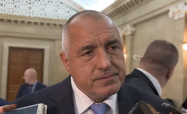 Българският премиер поднесе съболезнования на Мей за загиналите при атентата