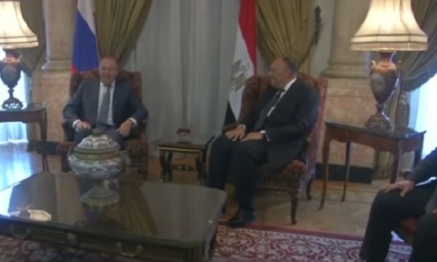 Външните министри на Египет и Русия обсъдиха борбата с тероризма