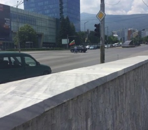 Шофьор развя трибагреника по време на сиренита в почит към Ботев (СНИМКИ)