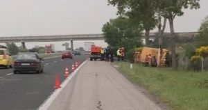 Критично е състоянието на двама от мигрантите, ранените при катастрофата на „Тракия”