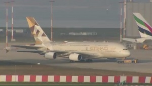 Спират полетите до Катар на втората най-голяма авиокомпания в Емирствата