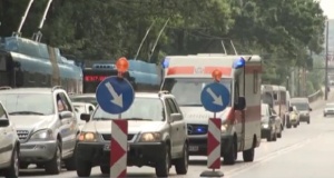 Тапи още в първия ден от ремонта на столичния бул. „Дондуков”