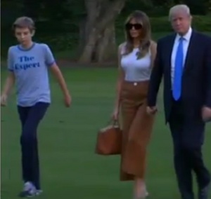 Мелания и синът й се преместиха в Белия дом