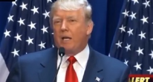 Тръмп изненадващо се появи на сватба на непознати (СНИМКИ)