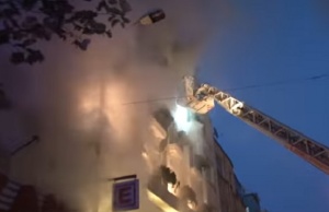 Пожар в хотел уби трима и рани десетки в Истанбул (ВИДЕО)