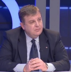 Красимир Каракачанов: Наборната военна служба се налага