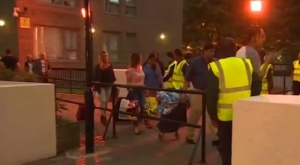 Евакуираха 800 апартамента в Лондон