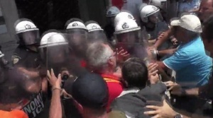Протестите в Гърция доведоха до сблъсъци (ВИДЕО)