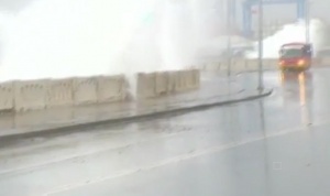 Силни ветрове и високи вълни в Чили (ВИДЕО)