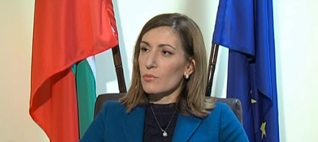 Ангелкова поиска оставката на шефът на хотелиерите Благой Рагин
