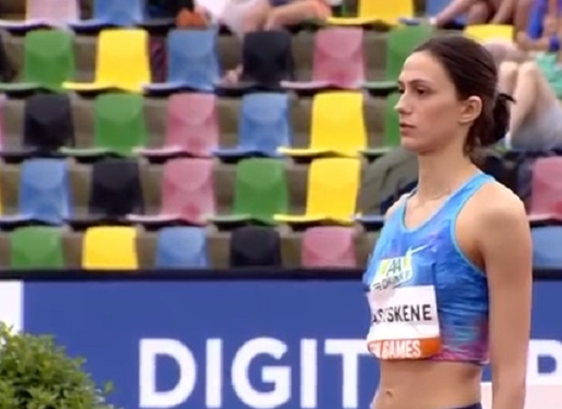 Рускинята Мария Кучина клати рекорда на Стефка Костадинова (ВИДЕО)