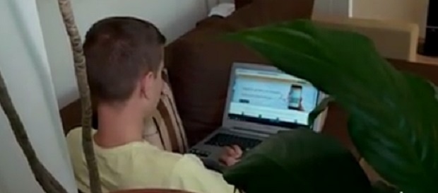 Баща създаде безплатно приложение, което защитава децата в интернет (ВИДЕО)