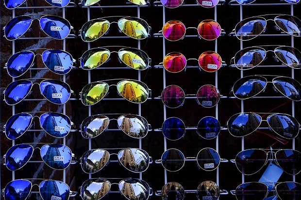 Масирани проверки за качеството на слънчевите очила