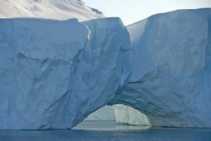 Айсберг с размер на цял щат може да се откъсне от Антарктида