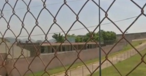 Бунт в мексикански затвор завърши с 28 жертви