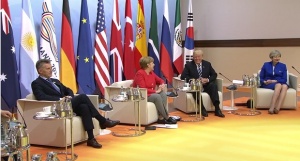 За пръв път на срещата на Г-20 Путин и Тръмп се ръкуваха (ВИДЕО)