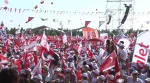 Лидерът на турската опозиция събра няколкостотин хиляди души в Истанбул (ВИДЕО)